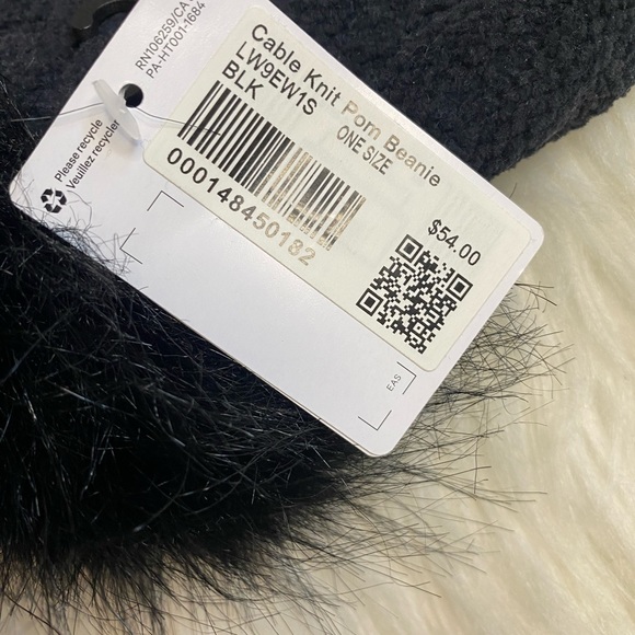 Lululemon Women's Cable Knit Pom Beanie One Size Black New - Picture 3 of 3